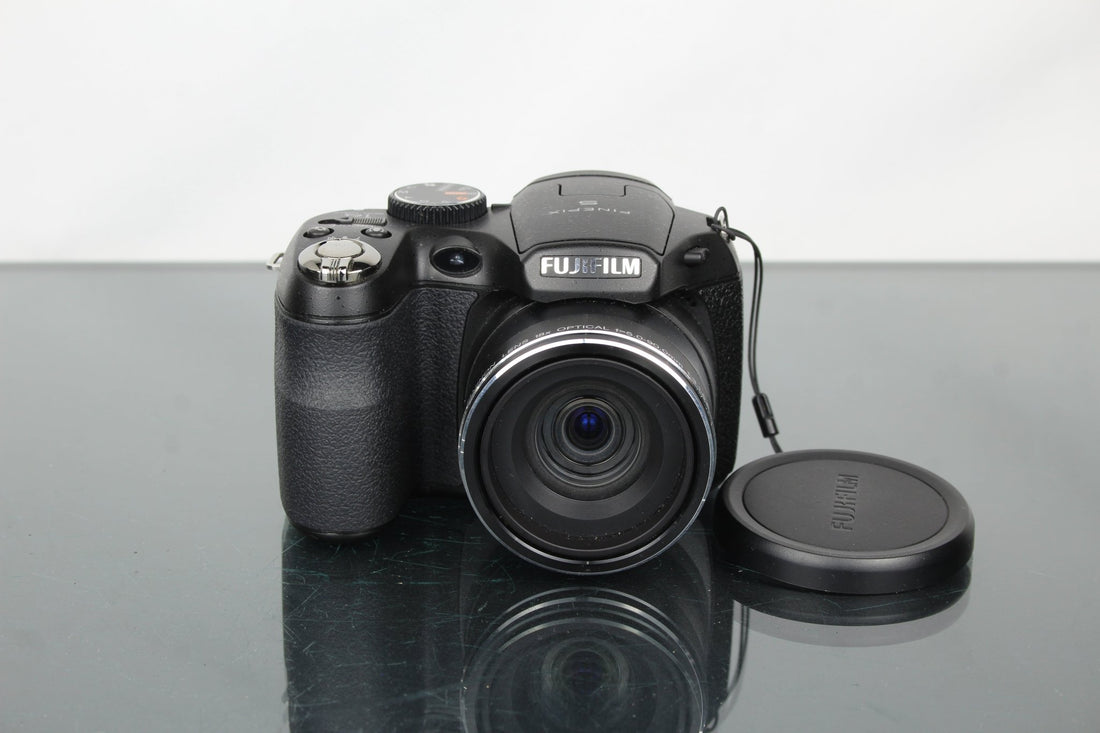 Fujifilm FinePix S2950: Second‑Hand Buyer’s Guide - Dutch|Thrift