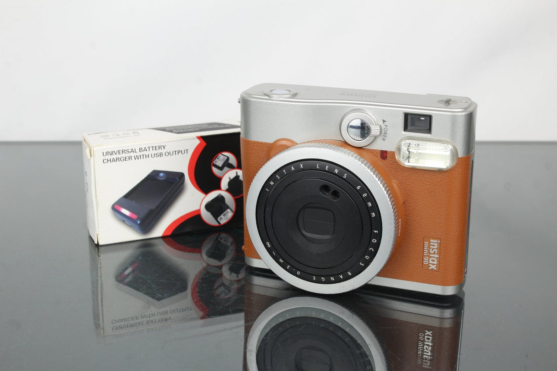 Fujifilm Instax Mini 90 Buyer’s Guide (2025) - Dutch|Thrift