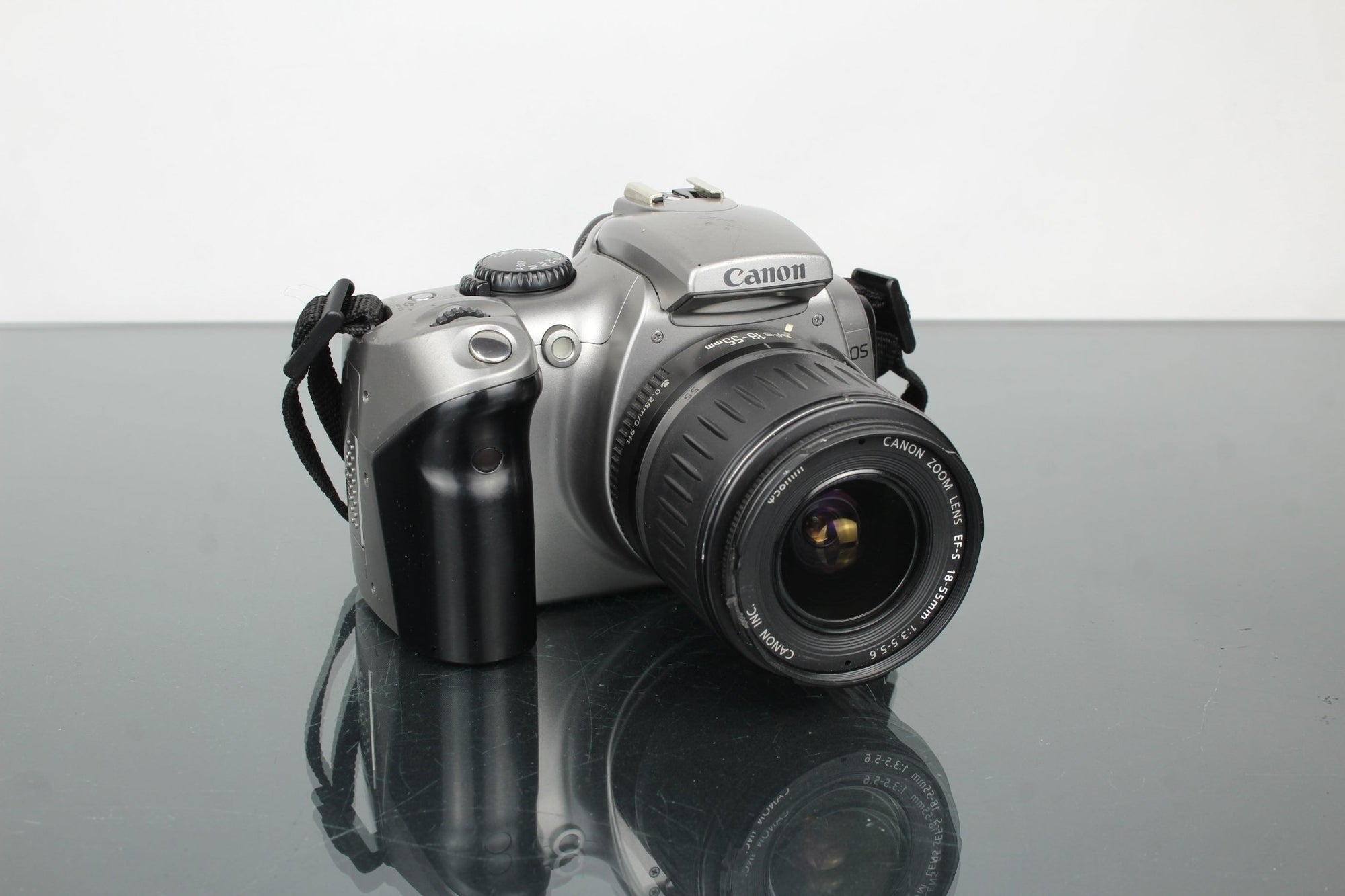 Canon 300D Digital + EFS 18 - 55mm 1:3.5 - 5.6 - Dutch|Thrift
