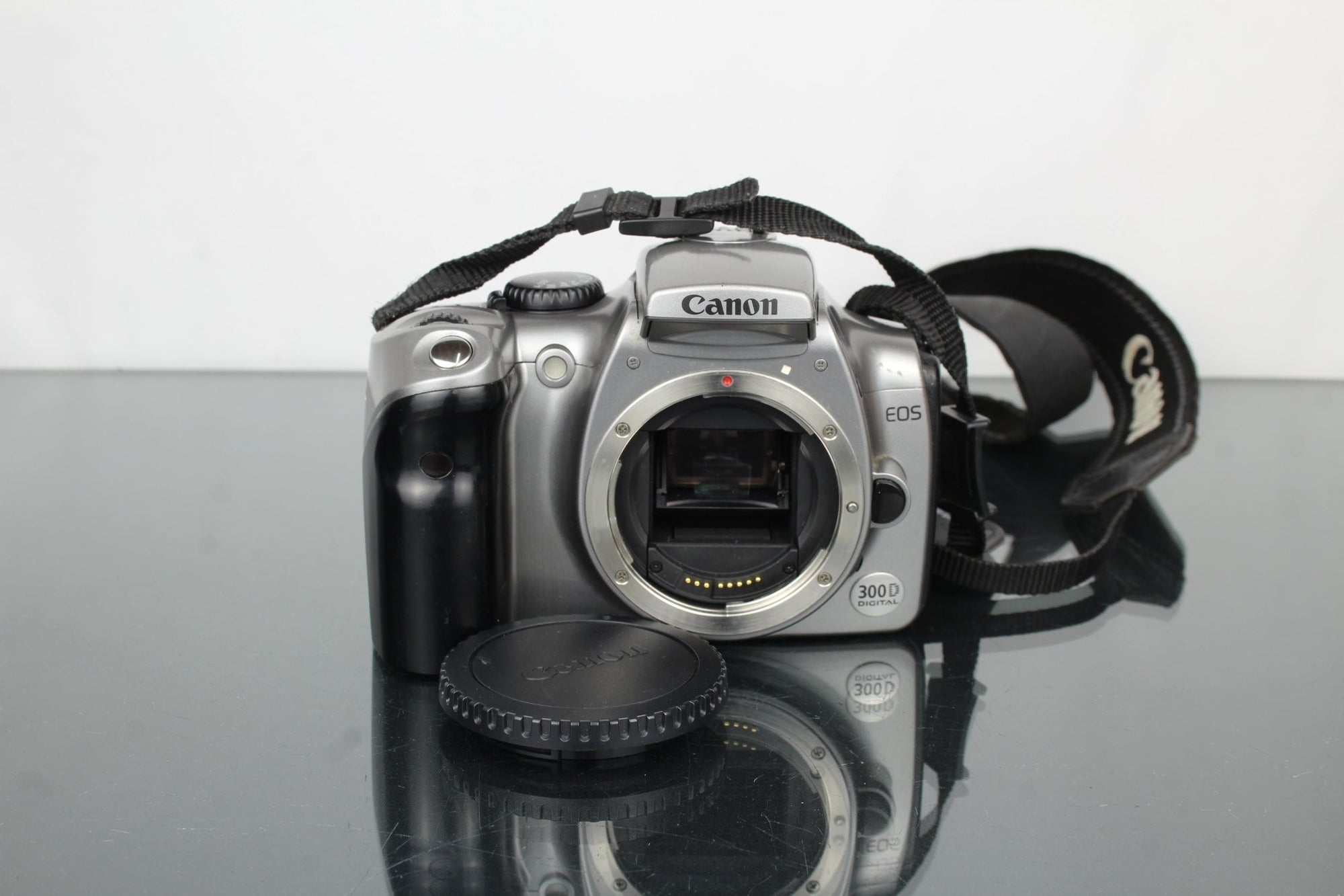 Canon EOS 300D - Dutch|Thrift