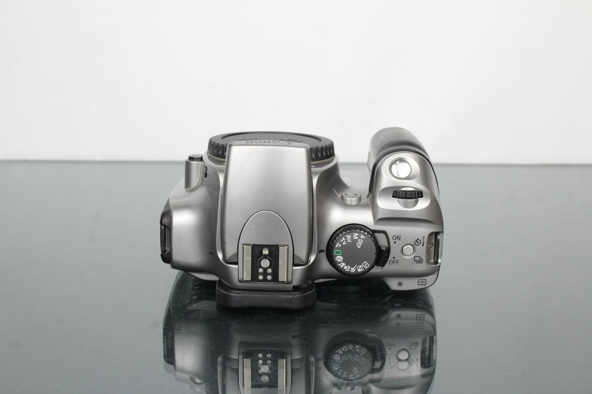 Canon EOS 300D - Dutch|Thrift
