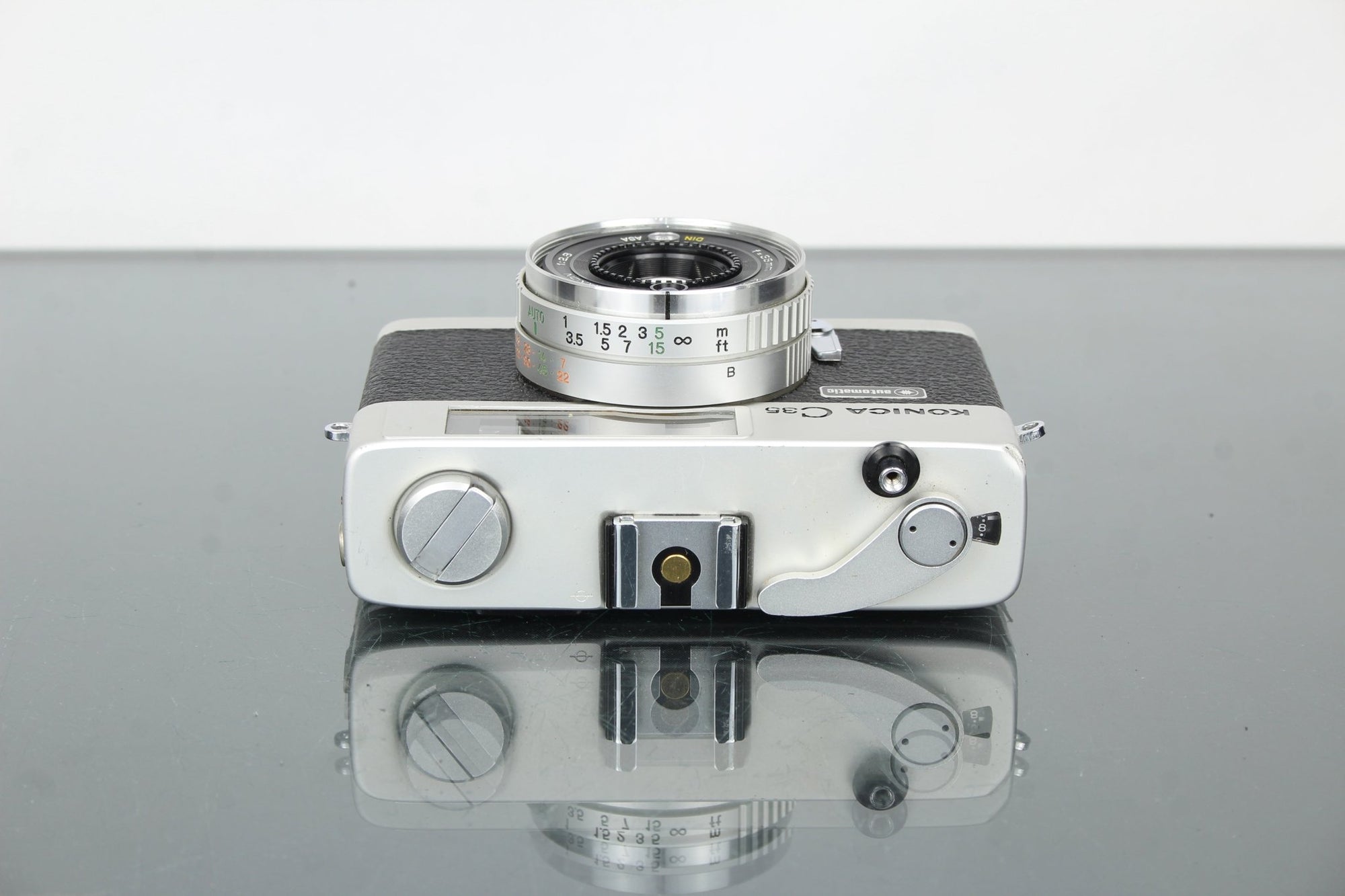 Konica C35 automatic - Dutch|Thrift