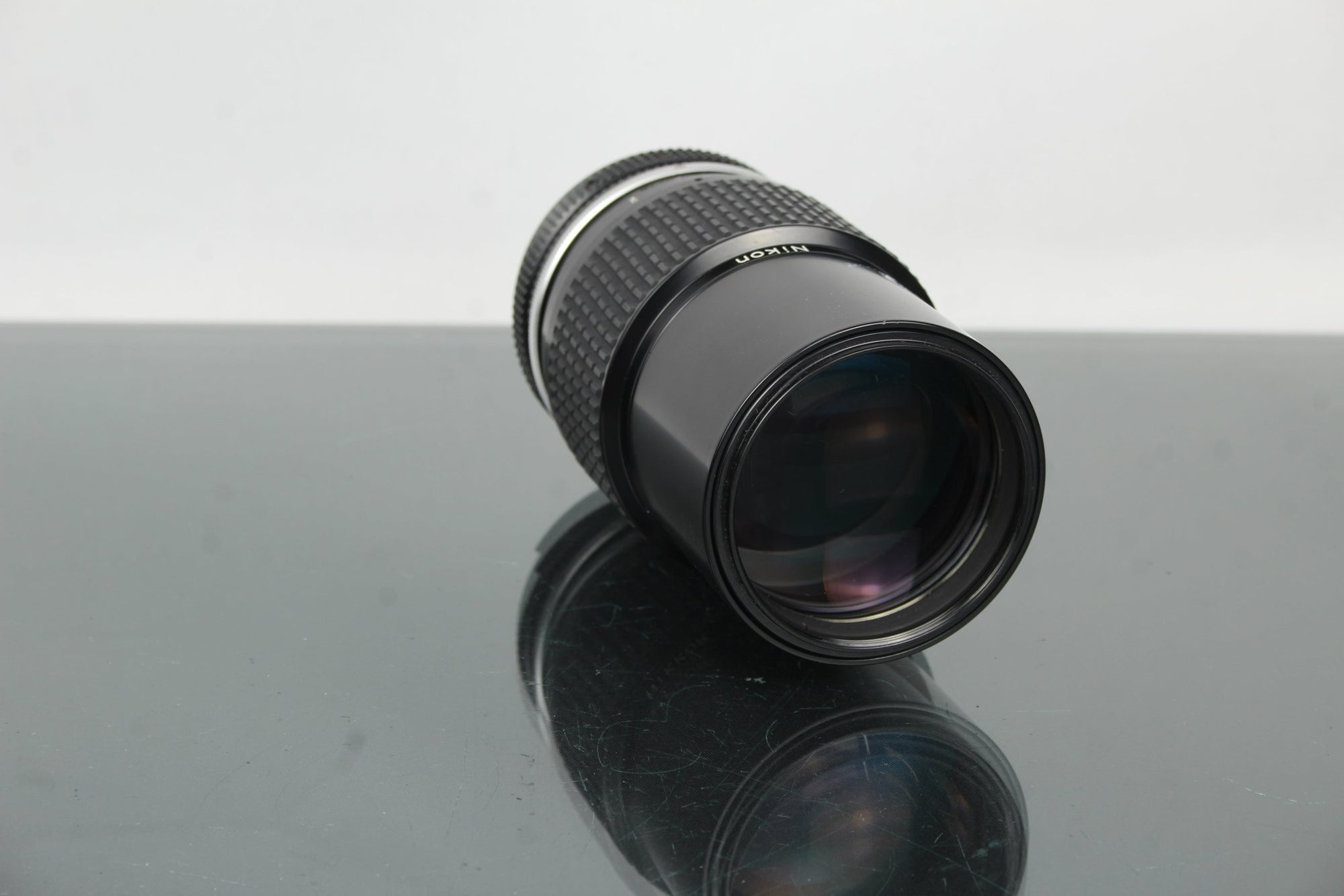 Nikkor 200mm 1:4 Nikon F mount - Dutch|Thrift