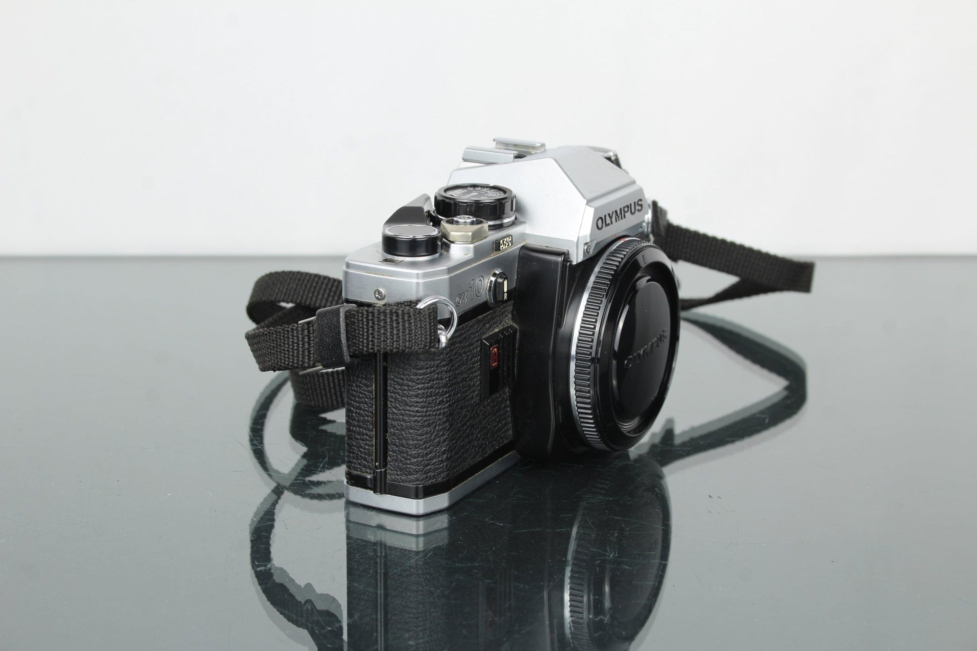 Olympus OM10 - Dutch|Thrift