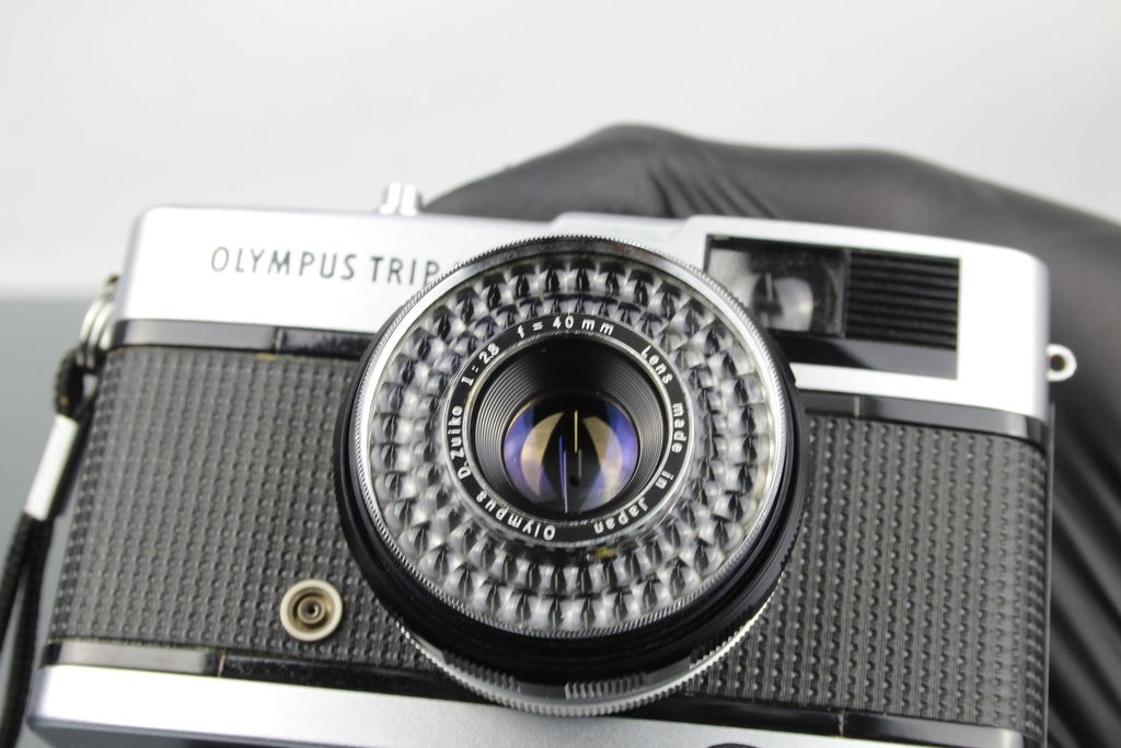 Olympus Trip 35 - Dutch|Thrift