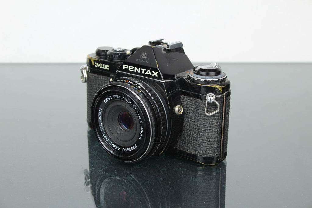 Pentax ME + Pentax smc 1:2.8 40mm lens - Dutch|Thrift