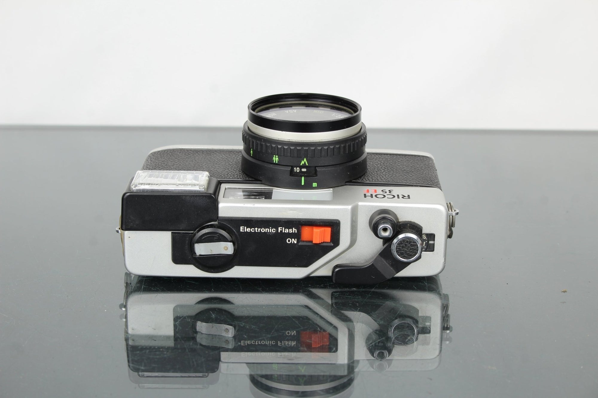 Ricoh 35 EF - Dutch|Thrift