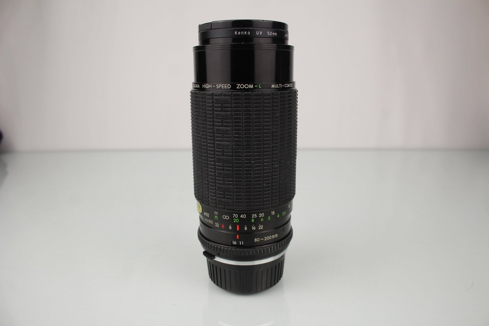 Sigma Zoom 1:3.5 - 4 80 - 200mm OM Mount - Dutch|Thrift