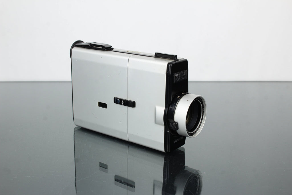 Yashica Electro 8 Macro Magnetic Release - Dutch|Thrift